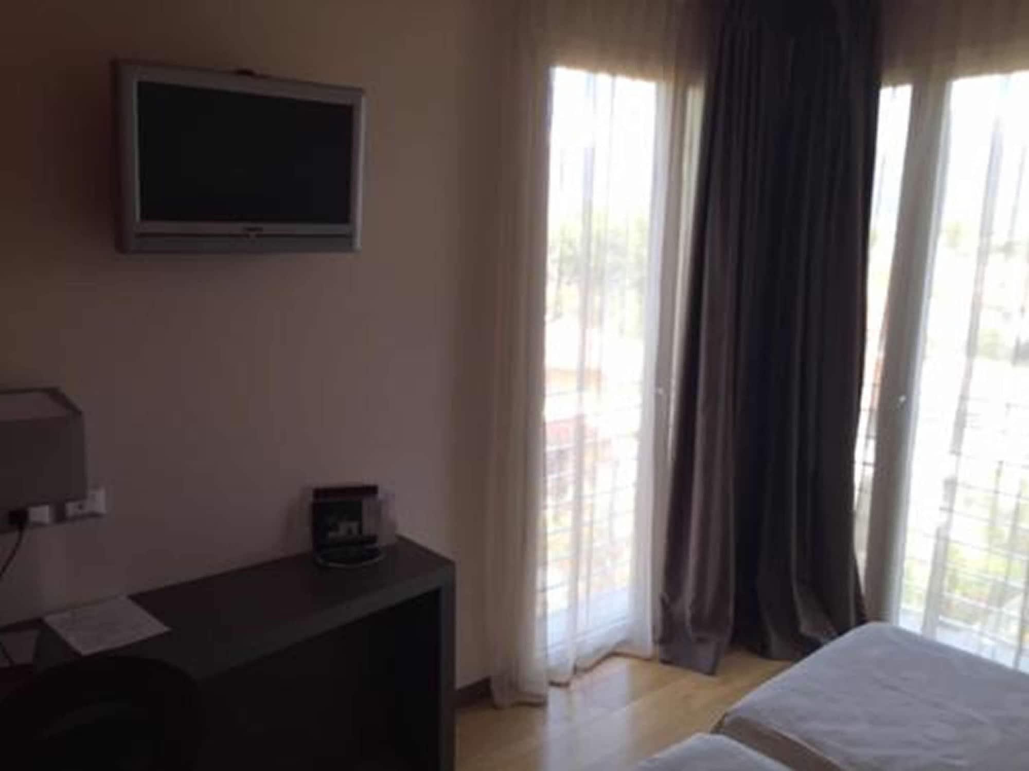 Zen Hotel Versilia Marina di Pietrasanta Extérieur photo