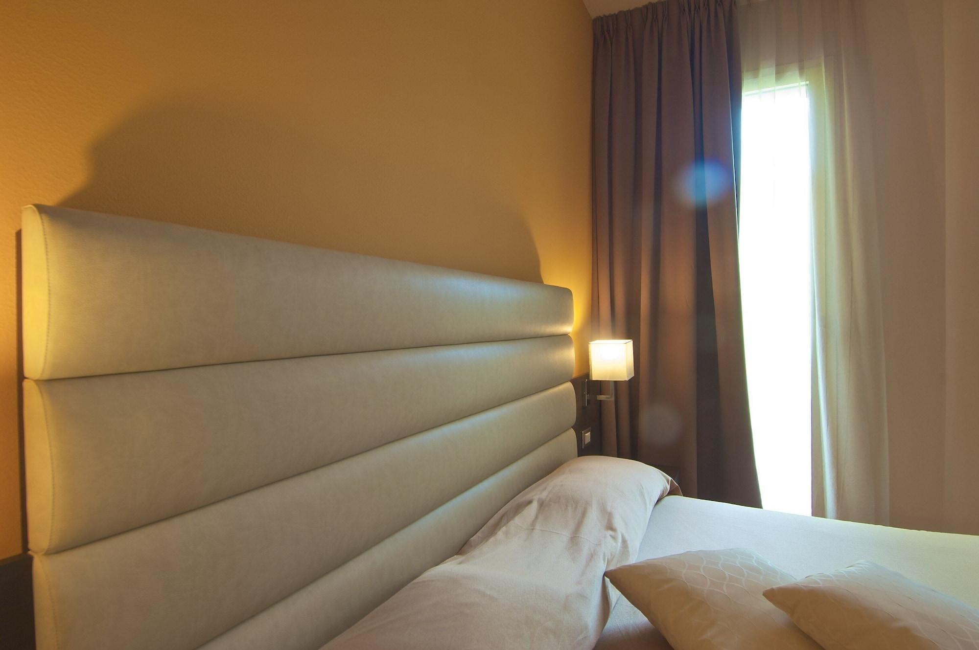 Zen Hotel Versilia Marina di Pietrasanta Extérieur photo